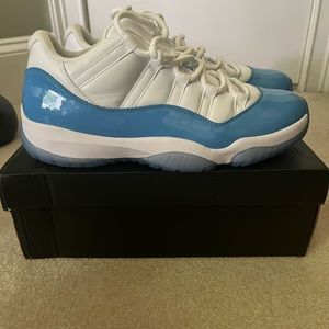 Jordan 11 UNC